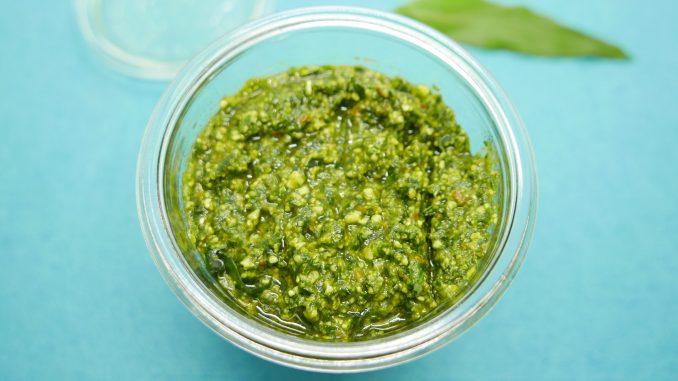 Bärlauchpesto im Glas